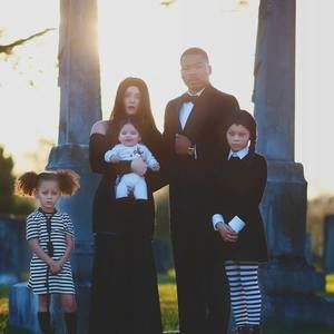 Meet your Posher, Chantena